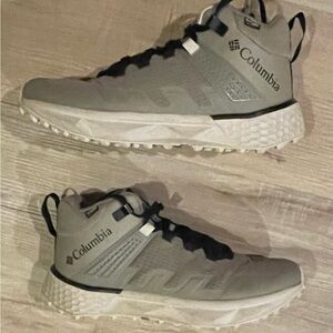 Columbia Facet 75 Mid OutDry Mens Waterproof Hiking Trail Shoes, Gray Size 7